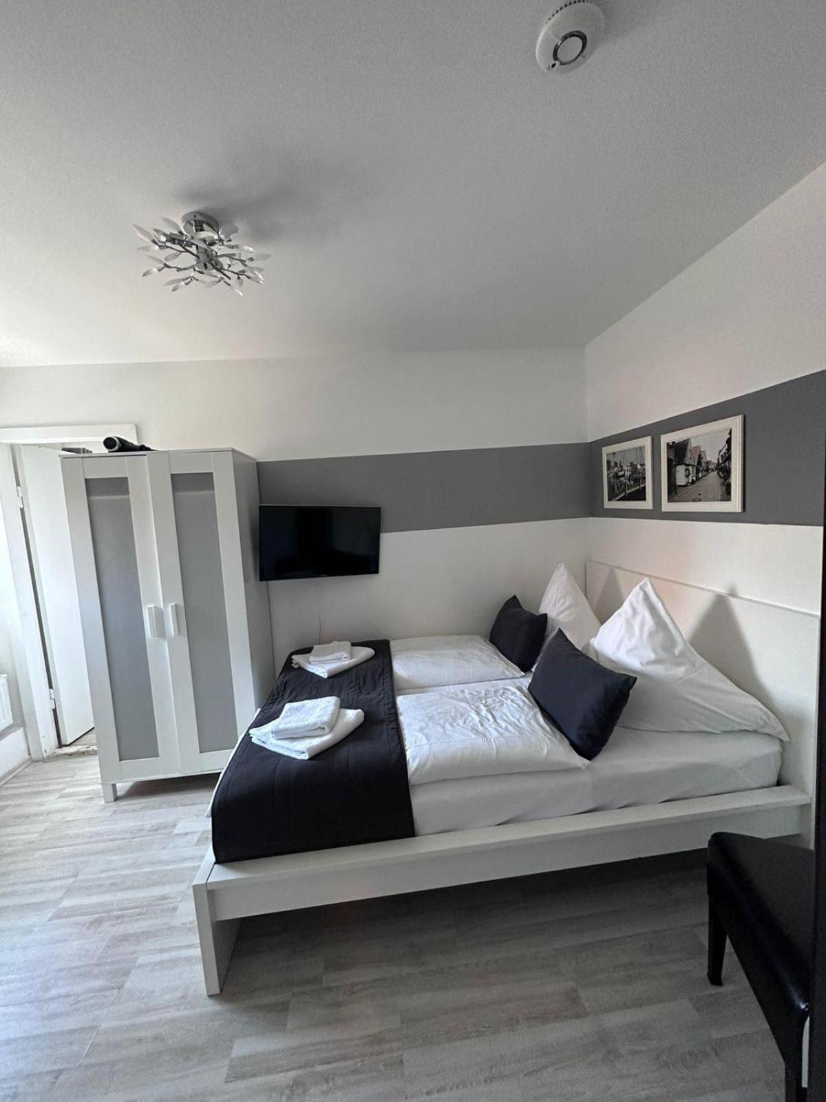 Hotel Deutscher Hof Schleswig Ngoại thất bức ảnh