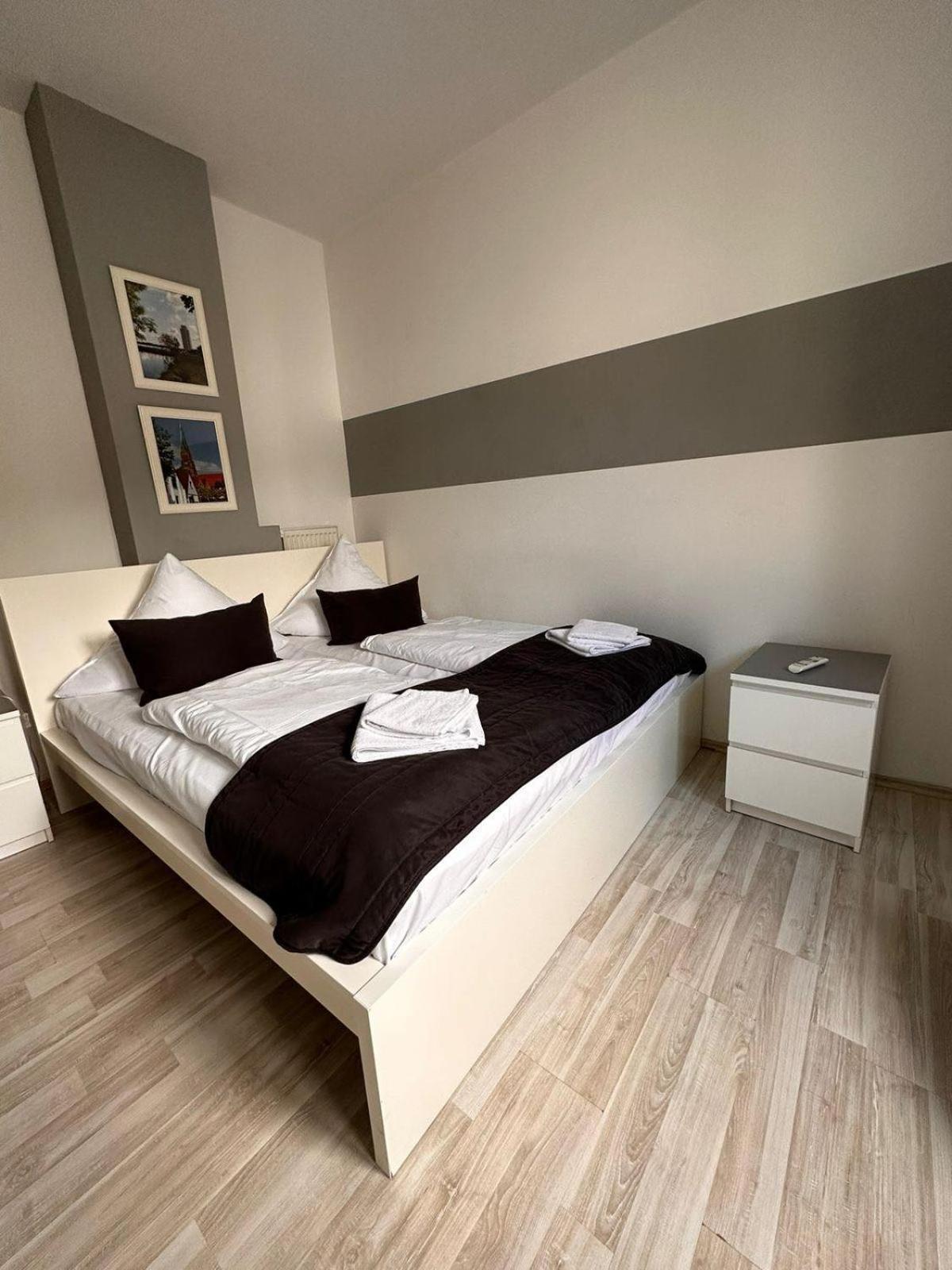 Hotel Deutscher Hof Schleswig Ngoại thất bức ảnh