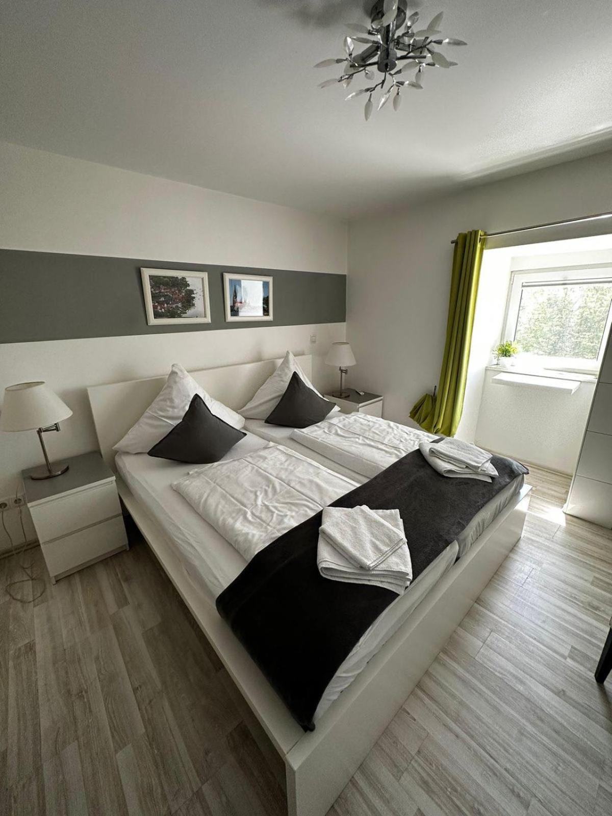 Hotel Deutscher Hof Schleswig Ngoại thất bức ảnh
